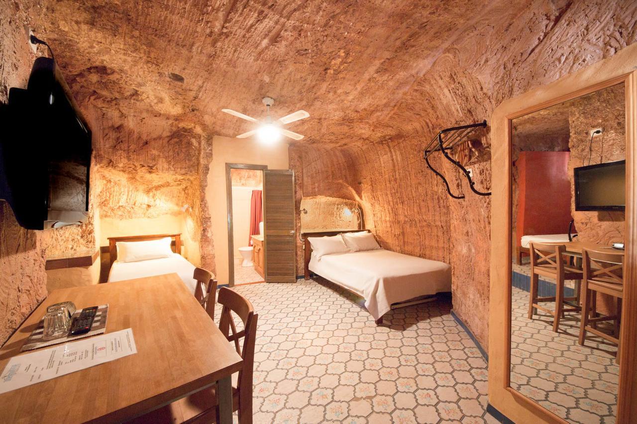 The Underground Motel Coober Pedy Buitenkant foto